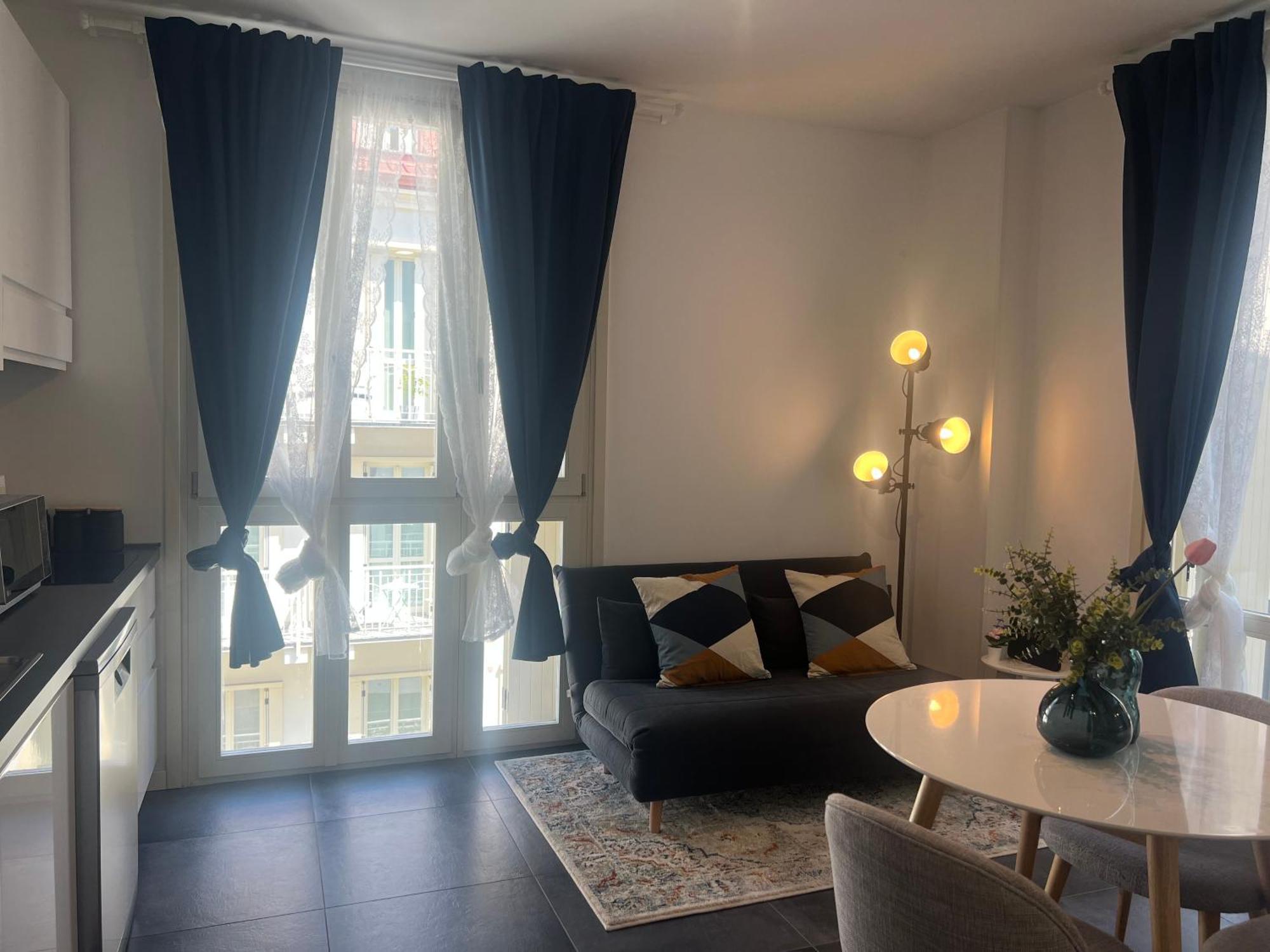 Apartamento Regina Milano In Melegnano - Wifi, Breakfast Box And Terrace Exterior foto